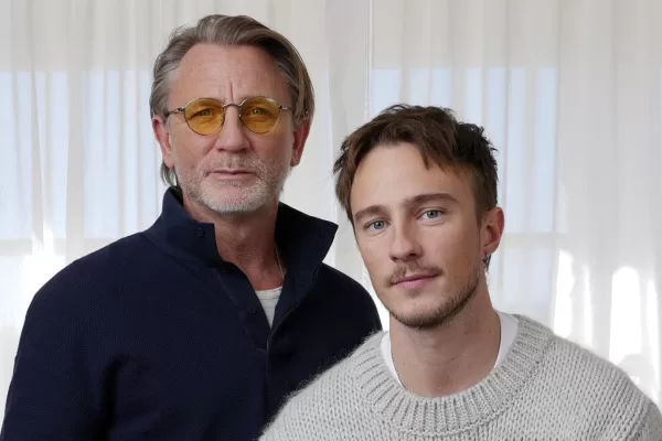 Queer: l’ultimo film di Luca Guadagnino è un gioco di specchi