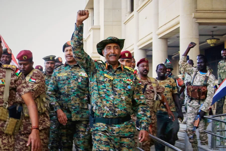 FILE – Sudan’s military chief Gen. Abdel-Fattah Burhan center, is greeted by troops as he arrives at the Republican Palace, recently recaptured from the Rapid Support Forces paramilitary group, in Khartoum, Sudan, March 26, 2025. (AP Photo, File) 


Associated Press / LaPresse
Only italy and Spain