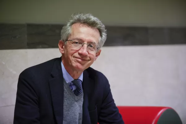 Verso il Referendum, Manfredi: “Sulla cittadinanza bisogna insistere. Lavoro, creatività e sport: giusto dimezzare l’attesa. E Napoli sa cos’è l’integrazione”