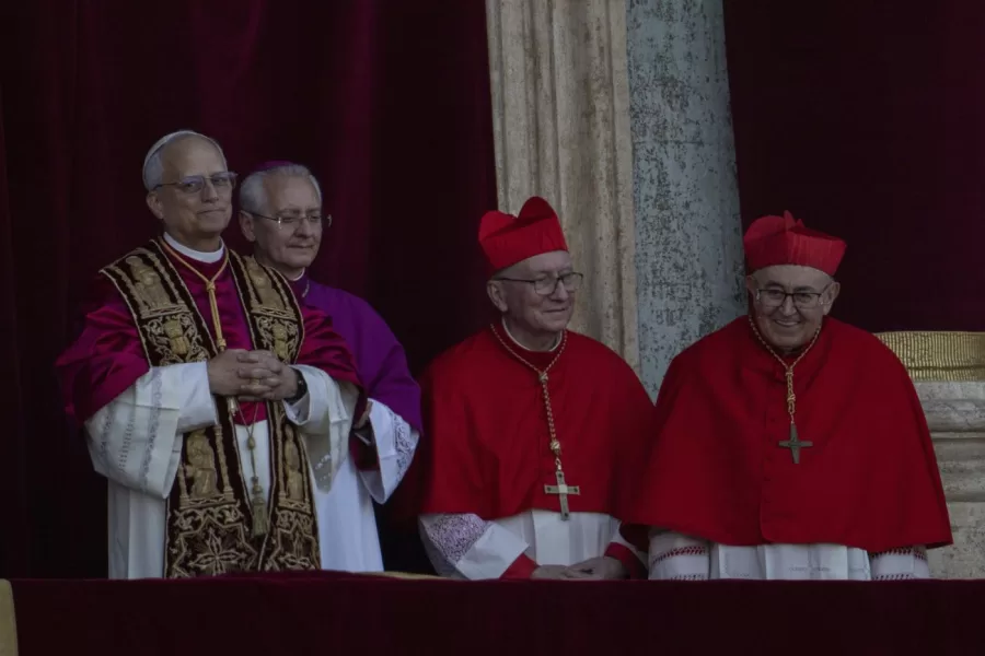 Pietro Parolin vittima di una gigantesca bufala pacifista contro il riarmo