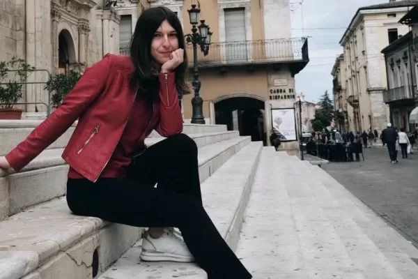 “Io, ragazza trans, dico no al Pride e all’utero in affitto. Meloni è meglio di Schlein. E la sinistra Lgbt mi ha punito”