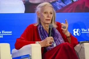 DEIRDRE MCCLOSKEY UNIVERSITY OF ILLINOIS USA