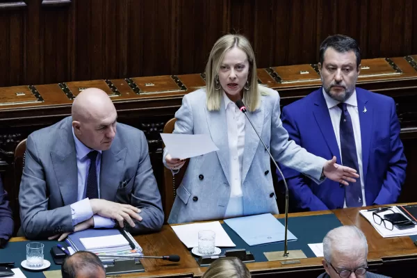 La presidente del Consiglio Giorgia Meloni alla Camera dei deputati durante le comunicazioni sul prossimo Consiglio europeo del 26 e 27 giugno, Roma, Lunedì 23 Giugno 2025 (Foto Roberto Monaldo / LaPresse) 

Premier Giorgia Meloni addresses the Chamber of deputies ahead of European Council meeting on 26-27 june, Rome, Monday, June 23, 2025 (Photo by Roberto Monaldo / LaPresse)