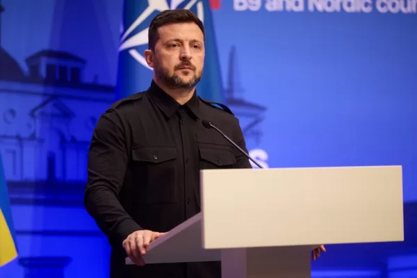 VOLODYMYR ZELENSKY PRESIDENTE UCRAINA