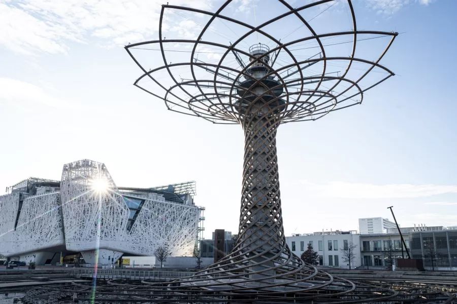 A dieci anni dall’Expo Milano si trova davanti a un bivio storico