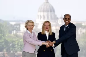 Foto Filippo Attili/Palazzo Chigi/LaPresse
20/06/2025 Roma, Italia
Politica
La premier Meloni al vertice sul Piano Mattei per lAfrica a Villa Doria Pamphilj
DISTRIBUTION FREE OF CHARGE – NOT FOR SALE – Obbligatorio citare la fonte LaPresse/Palazzo Chigi/Filippo Attili Foto Filippo Attili/Palazzo Chigi/LaPresse
20/06/2025 Roma, Italia
Politica
La premier Meloni al vertice sul Piano Mattei per lAfrica a Villa Doria Pamphilj
DISTRIBUTION FREE OF CHARGE – NOT FOR SALE – Obbligatorio citare la fonte LaPresse/Palazzo Chigi/Filippo Attili
