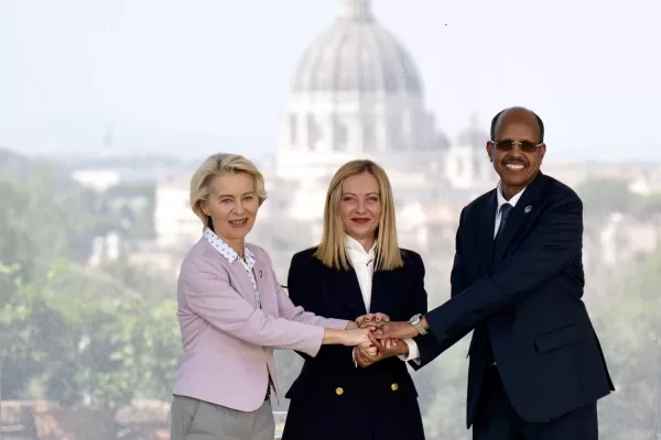 Foto Filippo Attili/Palazzo Chigi/LaPresse 
20/06/2025 Roma, Italia
Politica 
La premier Meloni al vertice sul Piano Mattei per lAfrica a Villa Doria Pamphilj

DISTRIBUTION FREE OF CHARGE – NOT FOR SALE – Obbligatorio citare la fonte LaPresse/Palazzo Chigi/Filippo Attili