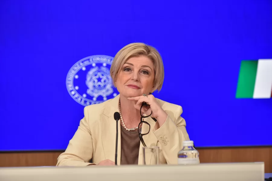 Lavoro, stipendi ancora troppo bassi. Calderone: “Sosterremo la produttività e la redistribuzione. La contrattazione territoriale? Un pilastro per le esigenze d’oggi”