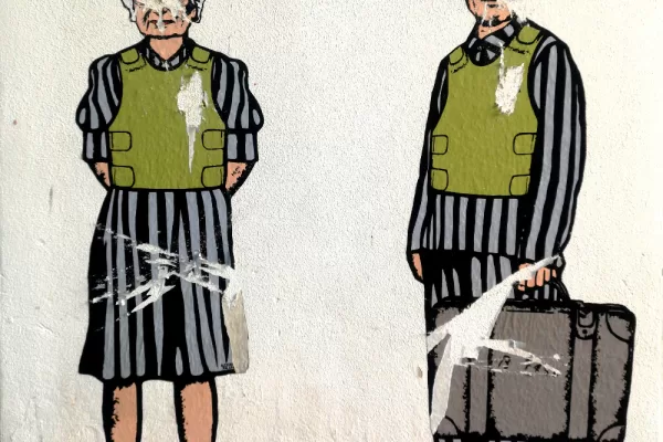 Ufficio Stampa aleXsandro Palombo /LaPresse 3 Dicembre 2024 Milano – Italia Immagini del murale di Liliana Segre e Sami Modiano rimosso a MilanoNella Foto Liliana Segre and Sami Modiano Piazzale murale Loreto Antisemitism Antisemitismo Auschwitz Shoah Olocausto street art murales aleXsandro PalomboDISTRIBUTION FREE OF CHARGE – NOT FOR SALE