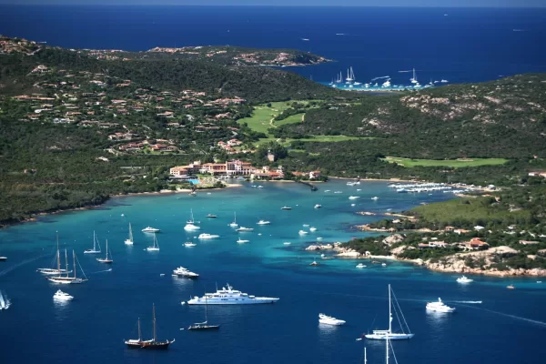 In Sardegna è tregua naufragata, i terroristi tirano (e spezzano) la corda, Israele rimane scettica