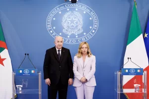 La presidente del Consiglio Giorgia Meloni e  il presidente della Repubblica Algerina Abdelmadjid Tebboune a Villa Doria Pamphilj in occasione del vertice intergovernativo tra Italia e Algeria, Roma, Mercoledì 23 Luglio 2025 (Foto Roberto Monaldo / LaPresse) 

Premier Giorgia Meloni and the president of the Algerian Republic Abdelmadjid Tebboune at Villa Doria Pamphilj durin the intergovernmental summit between Italy and Algeria, Rome, Wednesday, July 23, 2025 (Photo by Roberto Monaldo / LaPresse)