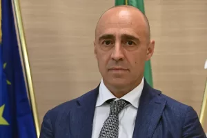 Dimissioni Bitetti, Taranto rischia il collasso: storia di un disastro annunciato