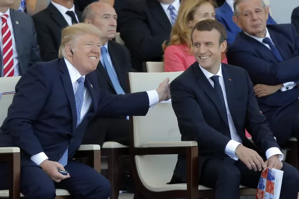 FILE – French President Emmanuel Macron, right, and U.S. President Donald Trump attend the traditional Bastille Day military parade on July 14, 2017 on the Champs Elysees, in Paris.  (AP Photo/Michel Euler, File) 


ASSOCIATED PRESS / LAPRESSE
ONLY ITALY AND SPAIN