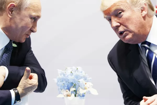 FILE – Then-U.S. President Donald Trump, right, meets with Russian President Vladimir Putin at the G20 Summit in Hamburg, Germany, Friday, July 7, 2017. (AP Photo/Evan Vucci, File) 


associated Press / LaPresse
Only italy and Spain