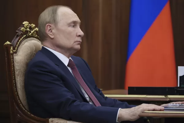 La scampagnata degli europei, un Trump in versione “yes-man” e il solito Putin che non cede nulla e prende in giro Zelensky