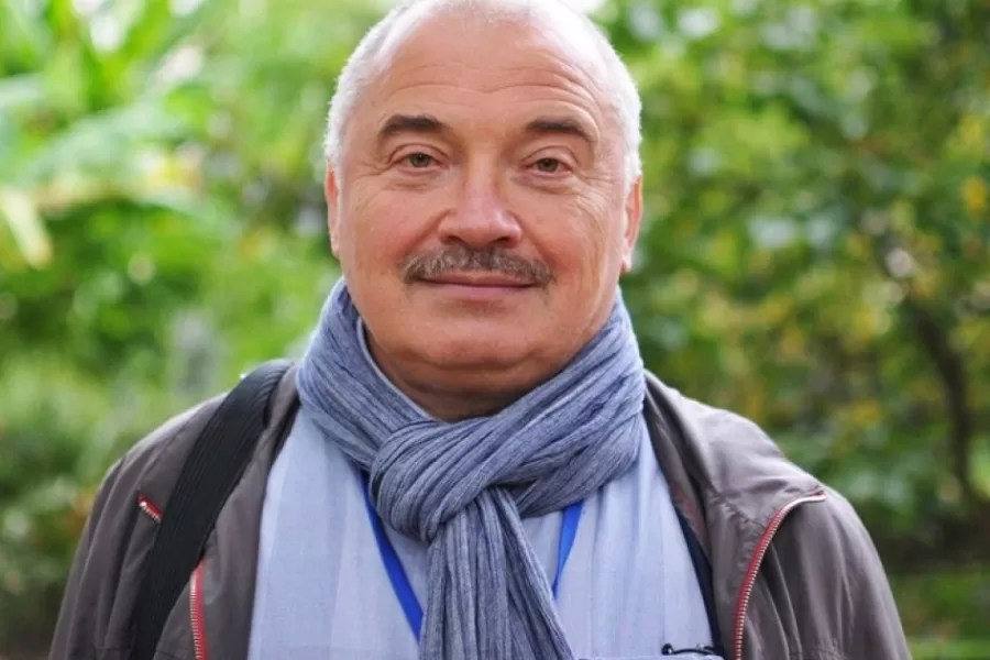 Il politologo Petrov: “Sull’Ucraina Ue coinvolta solo per revocare sanzioni a Putin. Zelensky non ha alternative ma la guerra non finirà rapidamente”