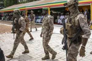 FILE – Leader of Mali’s ruling junta Lt. Col. Assimi Goita, center, attends an independence day military parade in Bamako, Mali on Sept. 22, 2022. (AP Photo, File)
Associated Press / LAPresse
Only italy and spain FILE – Leader of Mali’s ruling junta Lt. Col. Assimi Goita, center, attends an independence day military parade in Bamako, Mali on Sept. 22, 2022. (AP Photo, File)
Associated Press / LAPresse
Only italy and spain