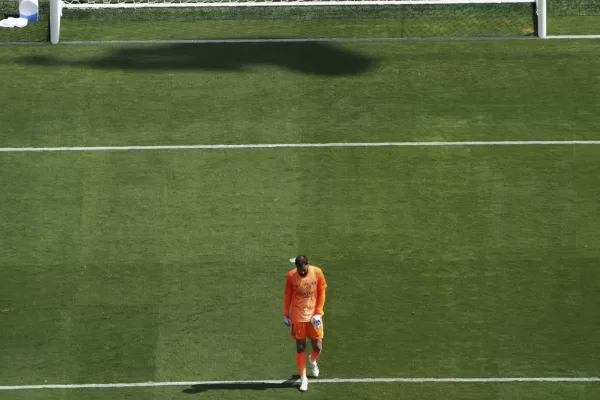 La solitudine di Donnarumma: Gigio aspetta il City ma rischia di rimanere senza porta