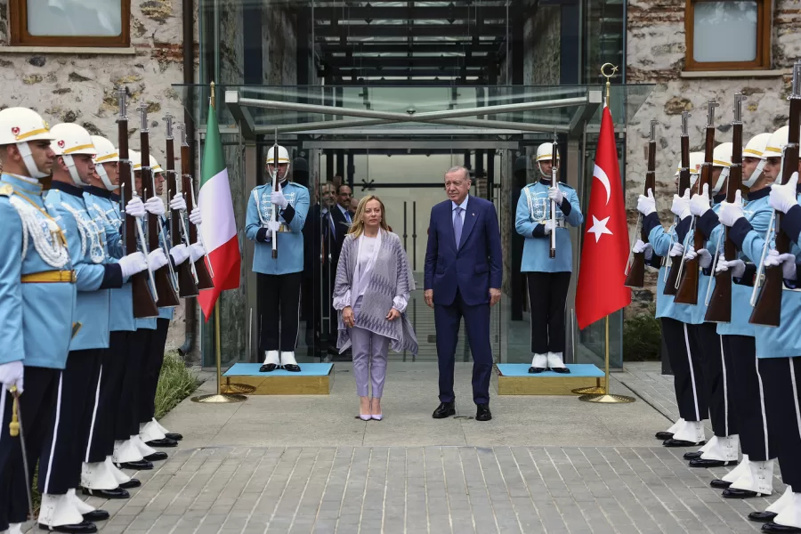 In this handout photo released by Turkish Presidency, Turkey’s President Recep Tayyip Erdogan, right, and Italian Prime Minister Giorgia Meloni, pose for photos before their meeting in Istanbul, Turkey, Friday, Aug. 1, 2025. (Turkish Presidency via AP) 


Associated Press / LaPresse
Only italy and spain