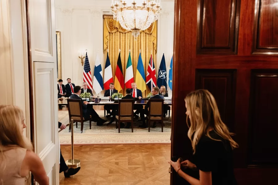 Foto Filippo Attili/Palazzo Chigi/LaPresse 
18/08/2025 Washington, Usa
Politica 
La premier Meloni alla Casa Bianca per il Vertice Usa-Ucraina-UE con Trunp ,Zelensky e i leider europei.

DISTRIBUTION FREE OF CHARGE – NOT FOR SALE – Obbligatorio citare la fonte LaPresse/Palazzo Chigi/Filippo Attili