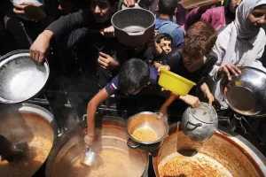 Cibo, medicine e aiuti: a Gaza non c’è carestia