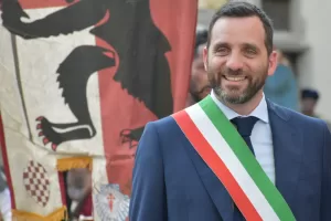 Regionali Toscana, Alessandro Tomasi: “Casa, lavoro e diritto allo studio al primo posto. Il reddito è una follia. Il mio valore aggiunto? L’esperienza da sindaco”