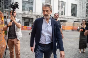 Ex Assessore Giancarlo Tancredi  alle Udienze al tribunale del Riesame per caso urbanistica –  Milano, 14 Agosto 2025 
(Foto Claudio Furlan/Lapresse) 

Hearings at the Review Court for urban planning case – Milan, 14 August 2025
(Photo Claudio Furlan/Lapresse)