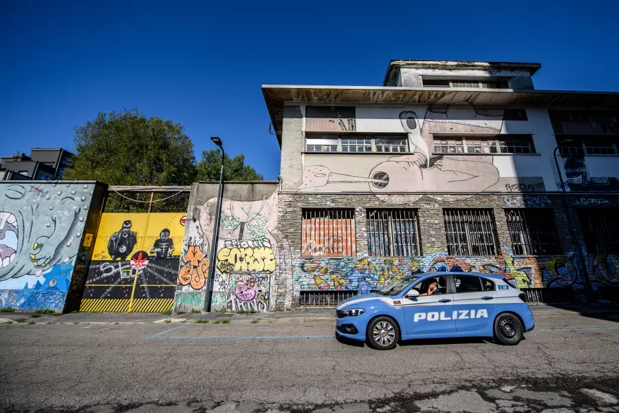 Il giorno dopo lo sfratto del Centro Sociale Leoncavallo –   Milano, 22 Agosto 2025 
(Foto Claudio Furlan/Lapresse) 

The day after the eviction of the Leoncavallo Social Centre –   Milan, 22 August 2025
(Photo Claudio Furlan/Lapresse)