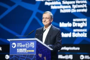 Draghi sussurra l’apocalisse all’orecchio di Bruxelles