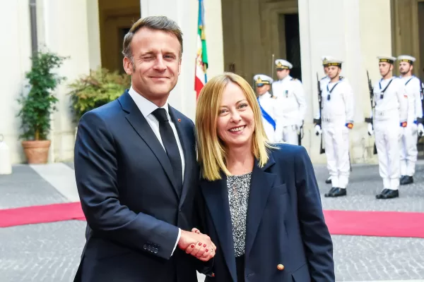 LA PRESIDENTE DEL CONSIGLIO GIORGIA MELONI, EMMANUEL MACRON PRESIDENTE REPUBBLICA FRANCESE LA PRESIDENTE DEL CONSIGLIO GIORGIA MELONI, EMMANUEL MACRON PRESIDENTE REPUBBLICA FRANCESE