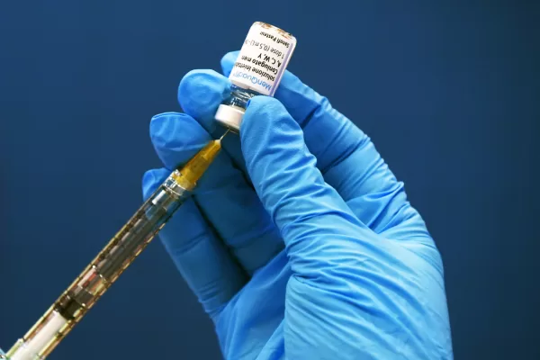 ISTITUTO SECONDARIO DI PRIMO GRADO MICHELANGELO VACCINAZIONI ANTI PAPILLOMA VIRUS EFFETUATTE A SCUOLA SIRINGA FLACONE MENQUADFI VACCINI ISTITUTO SECONDARIO DI PRIMO GRADO MICHELANGELO VACCINAZIONI ANTI PAPILLOMA VIRUS EFFETUATTE A SCUOLA SIRINGA FLACONE MENQUADFI VACCINI