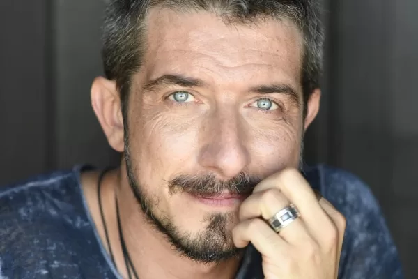 Paolo Ruffini affronta il tema del suicidio. E’ polemica.