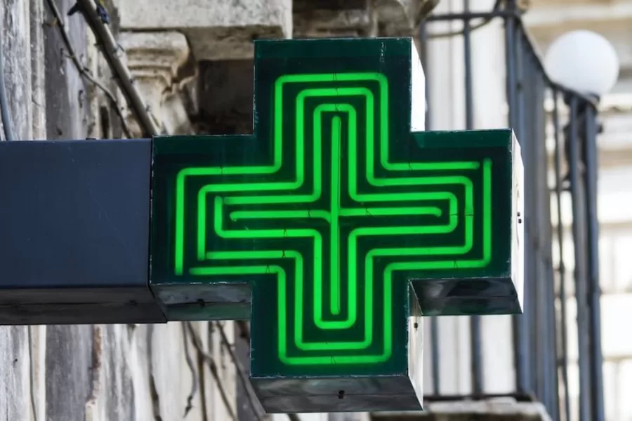 Gaza, la denuncia del partito Liberaldemocratico: “Farmacia comunale di San Gimignano sospende vendita farmaci israeliani. Notizia che fa rabbrividire”