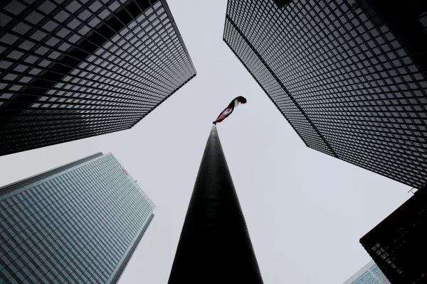 Se l’IA diventa il nuovo Junior, la silenziosa riorganizzazione del marketing moderno