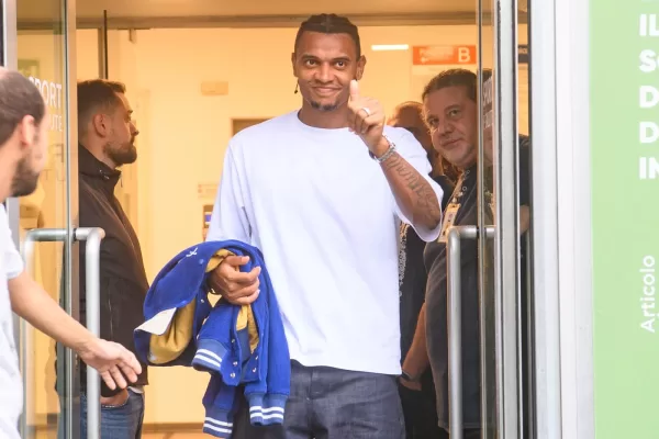 Nuovo acquisto dell Inter Manuel Akanji al centro Coni di via Piranesi per lidoneità sportiva –    Milano, 01 Settembre 2025 
(Foto Claudio Furlan/Lapresse) 

Inter’s new signing Manuel Akanji at the CONI center in Via Piranesi for his fitness test – Milan, September 1, 2025
(Photo Claudio Furlan/Lapresse)