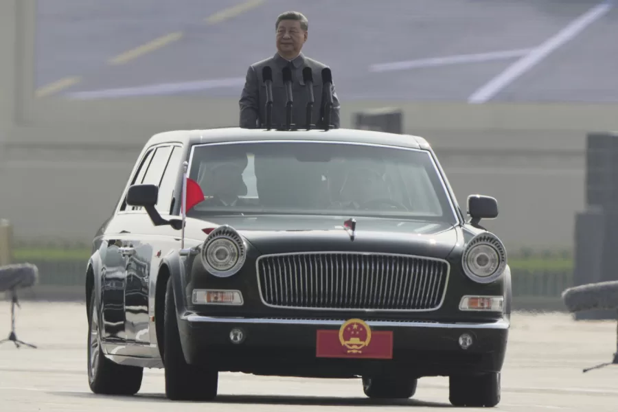 Chinese President Xi Jinping inspects the troops ahead of a military parade to commemorate the 80th anniversary of Japan’s World War II surrender held in front of Tiananmen Gate in Beijing, Wednesday, Sept. 3, 2025. (AP Photo/Andy Wong)

Associated Press/LaPresse