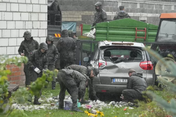 (AP Photo/Czarek Sokolowski)