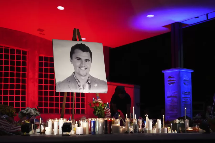 A photo of Charlie Kirk, the CEO and co-founder of Turning Point USA who was shot and killed, stands at his vigil, Thursday, Sept. 11, 2025, in Orem, Utah. (AP Photo/Lindsey Wasson)


Associated Press/LaPresse