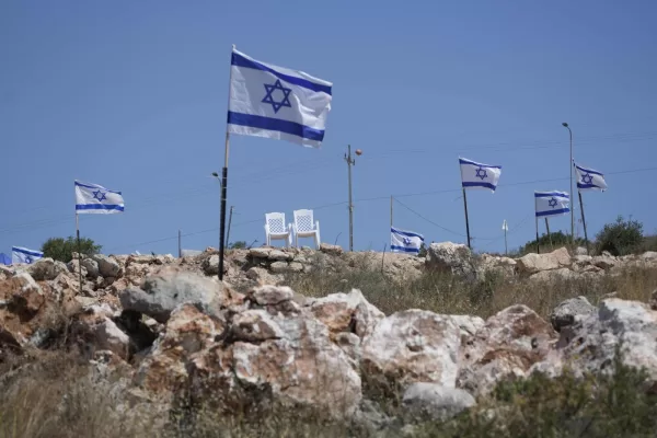 FILE – Israeli flags fly flutter on top of a hill that is adjacent to Palestinian properties that were under attack by Israeli settlers overnight, leaving several burnt vehicles and damaged homes, residents said, in the West Bank village of Bruqin, near Salfit, Friday, May 23, 2025. (AP Photo/Nasser Nasser, File)
Associated Press / LaPresse
Only italy and spain FILE – Israeli flags fly flutter on top of a hill that is adjacent to Palestinian properties that were under attack by Israeli settlers overnight, leaving several burnt vehicles and damaged homes, residents said, in the West Bank village of Bruqin, near Salfit, Friday, May 23, 2025. (AP Photo/Nasser Nasser, File)
Associated Press / LaPresse
Only italy and spain