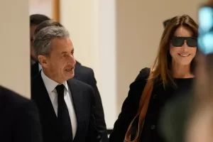 Sarkozy andrà in carcere: condannato a 5 anni per lo scandalo fondi libici Sarkozy andrà in carcere: condannato a 5 anni per lo scandalo fondi libici