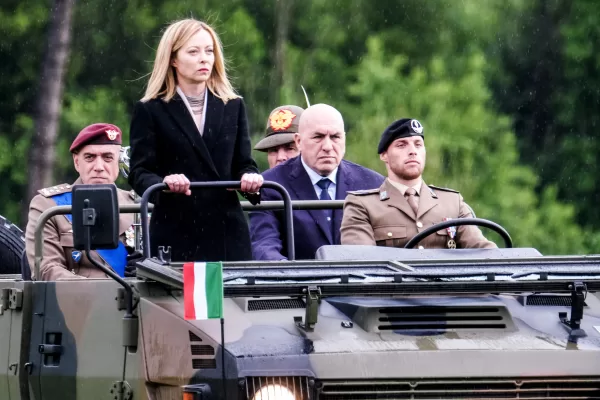 Il Ministro della Difesa Guido Crosetto, il Presidente del Consiglio Giorgia Meloni  alla Celebrazione della Festa per i 163 anni dell’Esercito Italiano, Villaggio Esercito, Tor di Quinto a Roma, Venerdì, 03 Maggio 2024 (foto Mauro Scrobogna / LaPresse) 

The Minister of Defense Guido Crosetto and PM Giorgia Meloni at the celebration for the 163 years of the Italian Army, Army Village, Tor di Quinto in Rome, Friday, May 03 2024 (Photo by Mauro Scrobogna / LaPresse)
