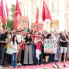 manifestazione CGIL “Fermiamo la barbarie” per la pace a Gaza e a sostegno della Global Sumud Flotilla. Piazza del Campidoglio a Roma, Sabato 06 Settembre 2025. (foto Mauro Scrobogna / LaPresse) 

the CGIL demonstration “Stop the Barbarity” for peace in Gaza and in support of the Global Sumud Flotilla. Piazza del Campidoglio in Rome, Saturday September 06 2025. (Photo by Mauro Scrobogna / LaPresse)