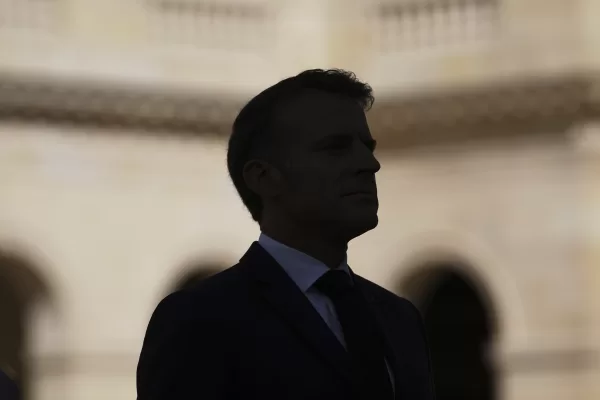 Francia, la sesta Repubblica è alle porte. Problemi di leadership anche nella politica estera