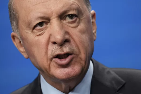 Erdoğan vuole fare il Putin, il piano per porre fine alla democrazia turca