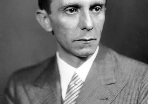 Le menzogne dei pro-Pal ricordano le farneticazioni di Goebbels sugli ebrei