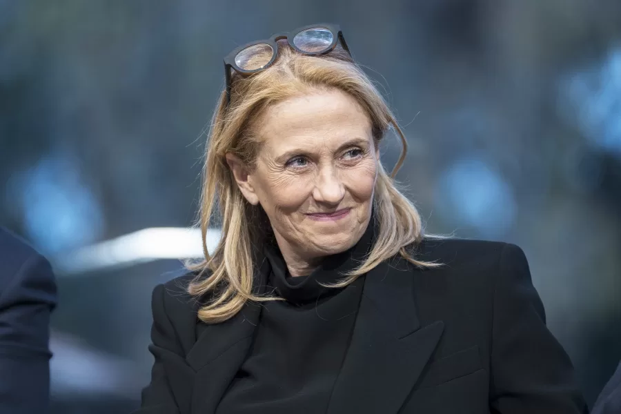 Rai, Monica Maggioni pronta a tornare dopo le dimissioni: un contratto da consulente per aggirare il limite dei 240mila euro?