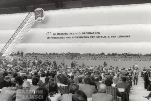 Il voto di facciata sul nucleare e il crollo dei principi leninisti: così il PCI si avvicinava alla fine