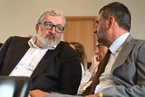 MICHELE  EMILIANO PRESIDENTE REGIONE PUGLIA     ANTONIO DECARO   PARLAMENTARE