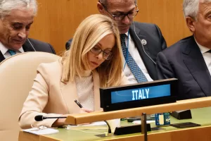 Foto Filippo Attili/Palazzo Chigi/LaPresse 
23 Settembre 2025  New York 
Politica 

Il Presidente del Consiglio Giorgia Meloni a New York per Assemblea generale dell’Onu 

DISTRIBUTION FREE OF CHARGE – NOT FOR SALE – Obbligatorio citare la fonte LaPresse/Palazzo Chigi/Filippo Attili
