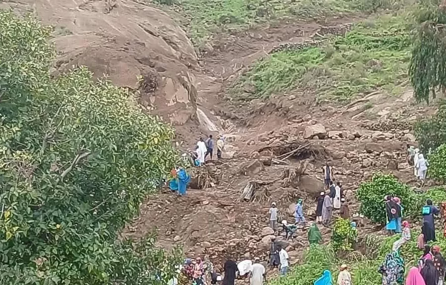 Darfur in ginocchio, la strage della frana che cancella un villaggio e l’eterna guerra civile che ha devastato la popolazione